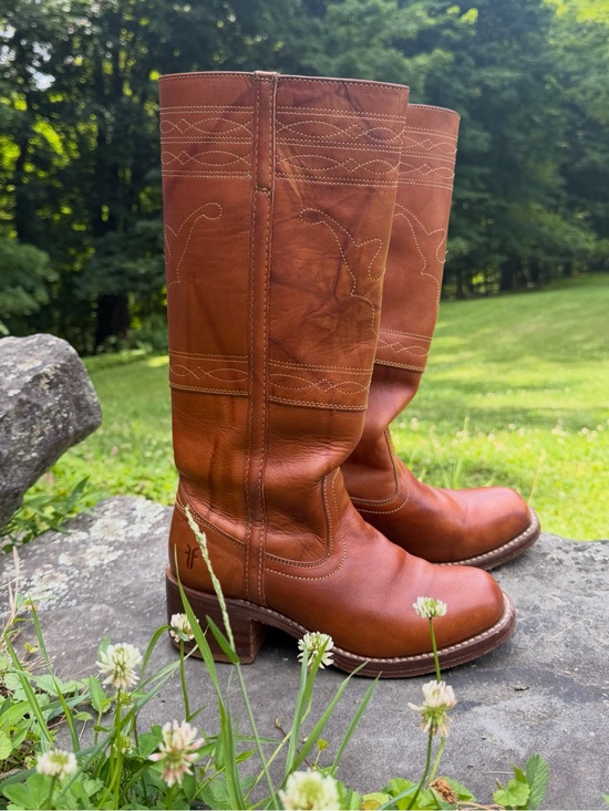 Frye Shoes - VINTAGE Frye stitched campus boots